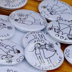 Amatu māja Simtgades zaļumballē